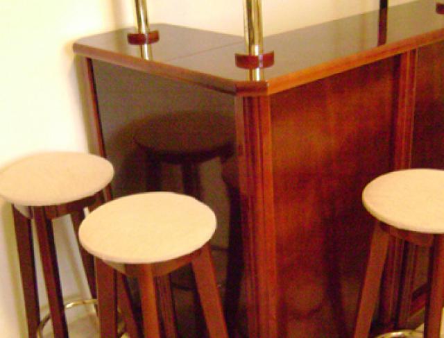Bar com banquetas